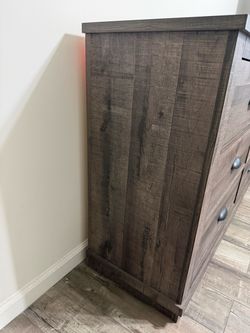Dresser