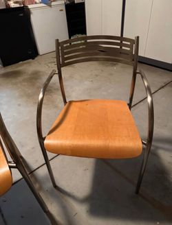 Set of 4 Metal Frame Office / Guest Chairs