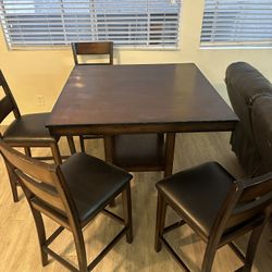 Dining Table And Chair Set 