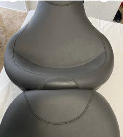 Mustang Super Wide Touring style seat for Harley-Davidson Touring models (2008–2025).