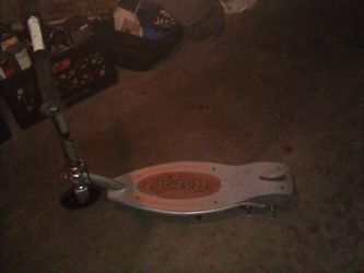 Razor e-90