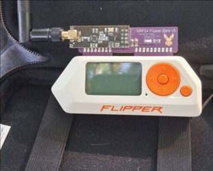 Flipper Zero With NRF24