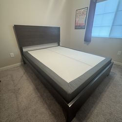 Queen Size Panel Bed Frame and Mattress Foundation