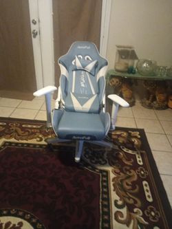 Autofill gaming chair
