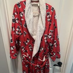 Authentic Disney Women’s Robe (XL)