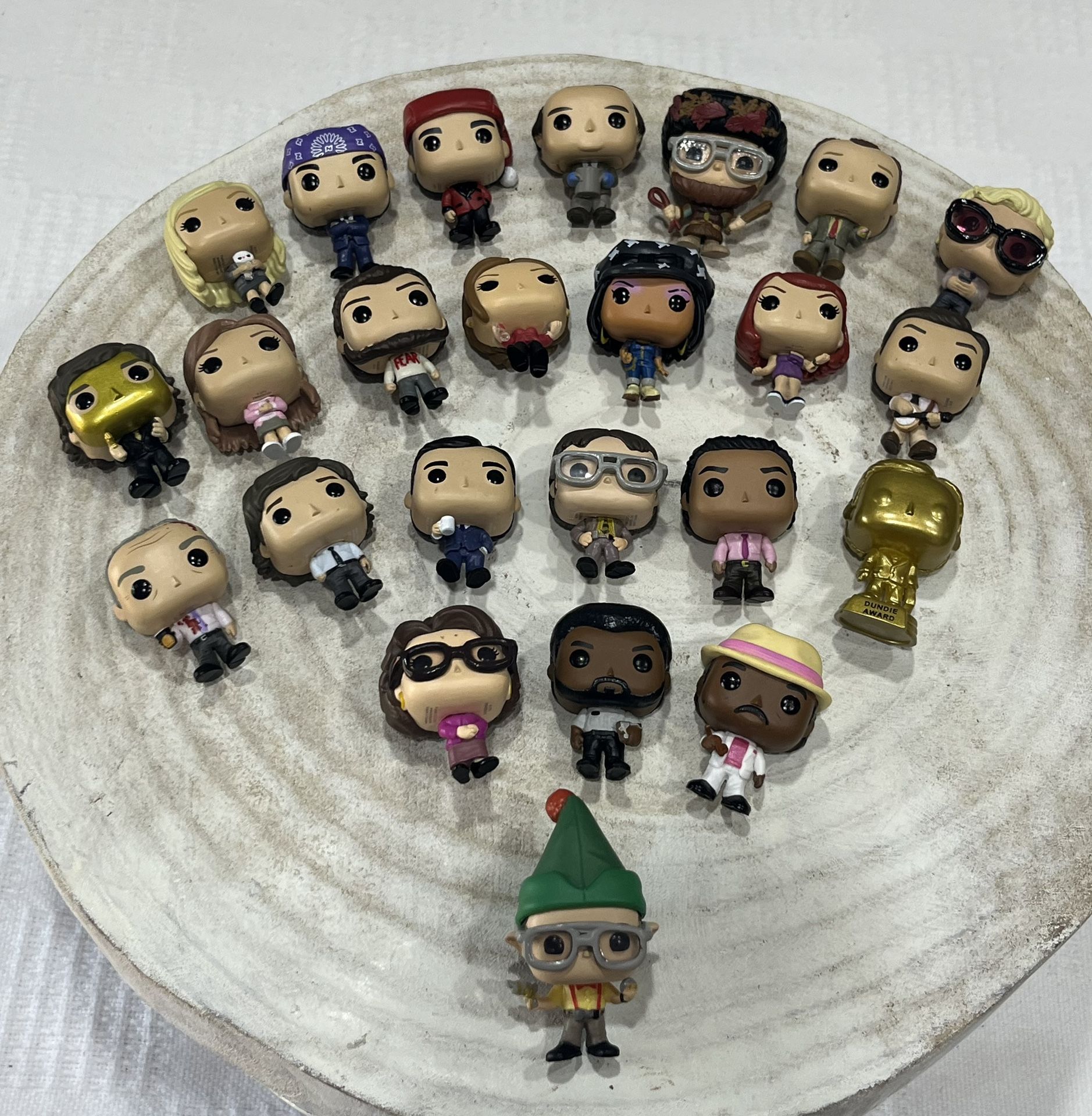 FUNKO POP MINI LOT OF 24 THE OFFICE ADVENT CALENDAR  VINYL FIGURES Dundie Award