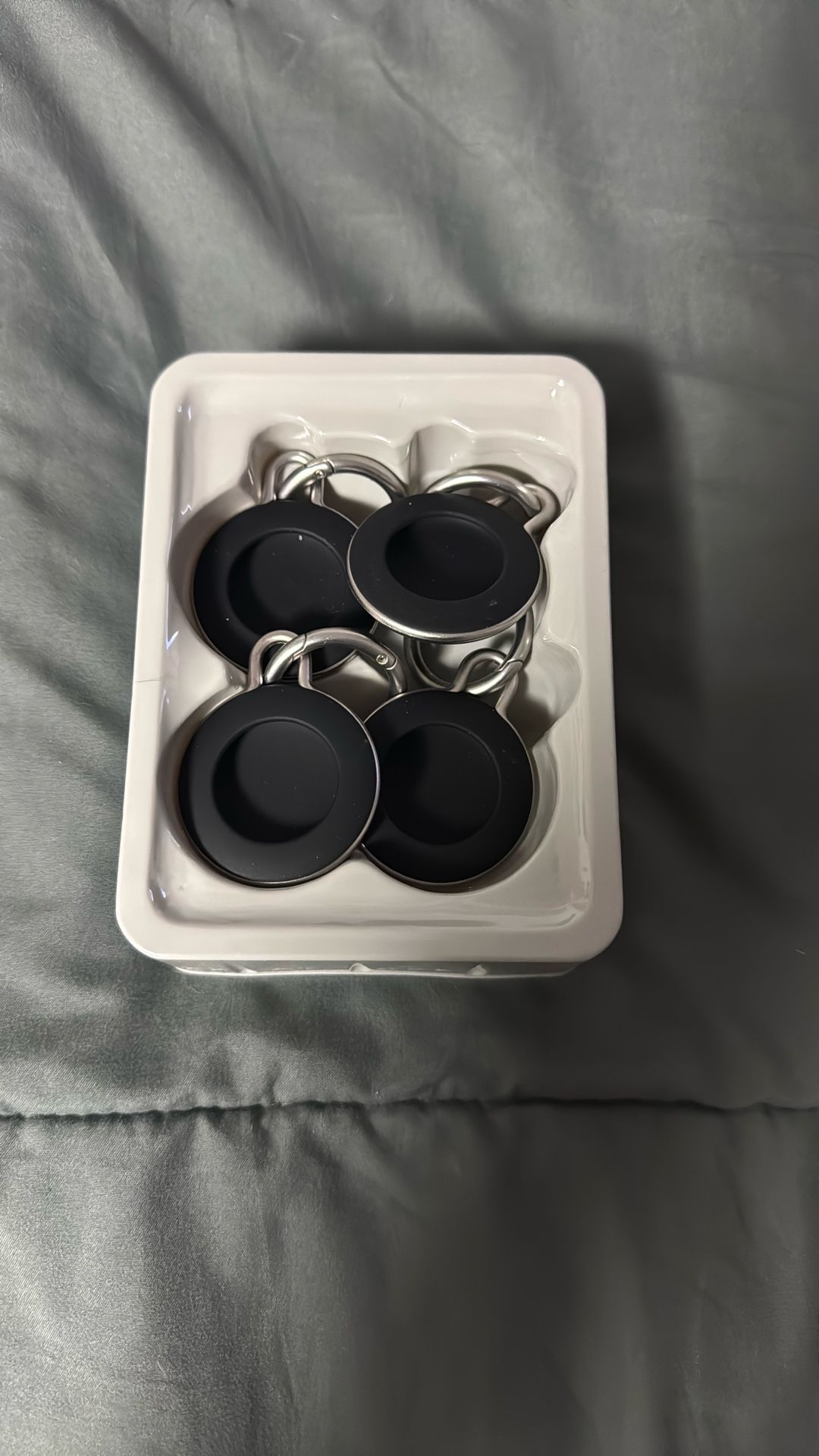 Apply Air Tag HOLDERS