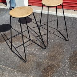2 Bar Stools