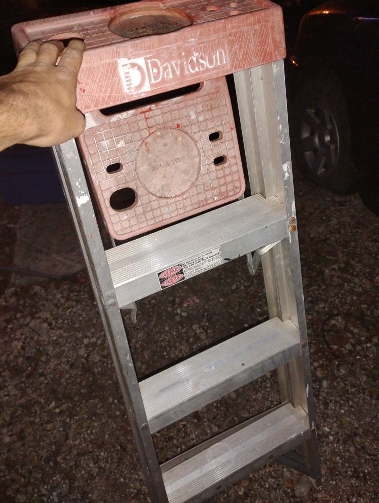 4 Ft Ladder Need Gone 