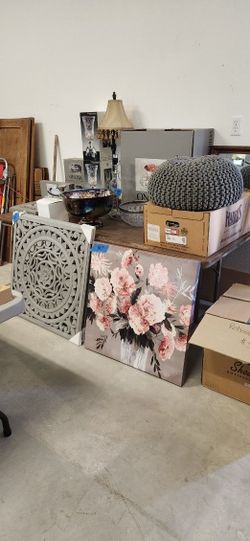 Garage Sale -    June 6        8am - 1pm    105 Bluegrass  Lane, Modesto