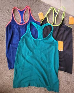 Workout Tank Tops Large