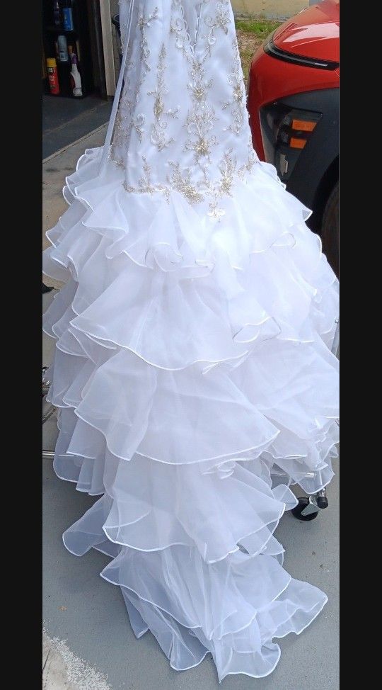 Wedding Dress 