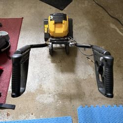 Tiller 40 Volt With 2 Batteries And Charger