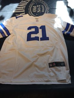 Dallas Cowboy Ezekiel Elliott NFL Jersey.