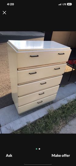 🌹BEAUTIFUL WHITE COLOR  DRESSERS AND CHESTS🌹