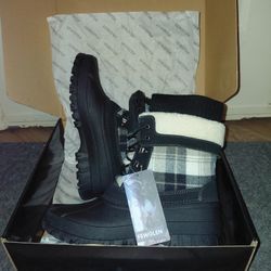NEW W/TAGS Women's Size 10 Winter Boots 