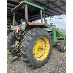 John Deere 4240 Tractor