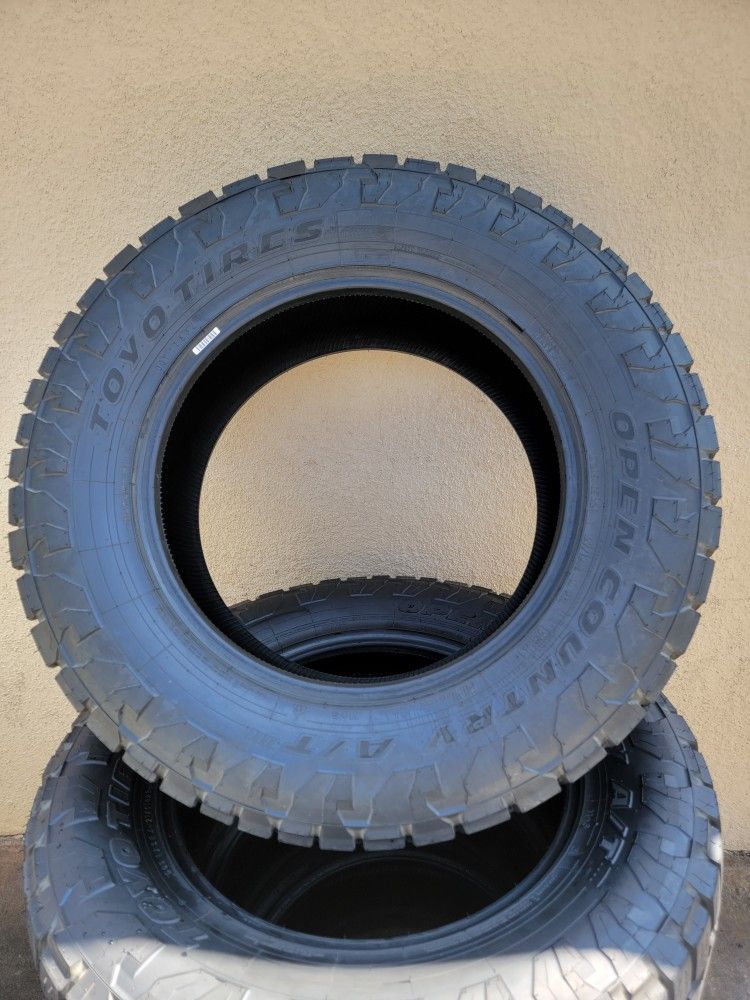 Brand New Toyo Tires Open Country 285/65R20 A/T 3's