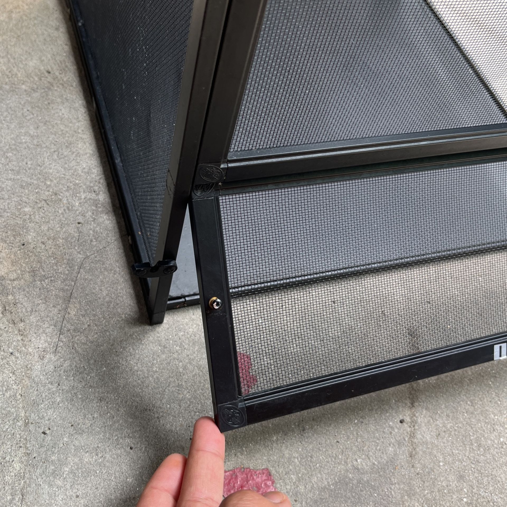 Chameleon Cage Zoo Med Reptibreeze for Sale in Philadelphia, PA OfferUp