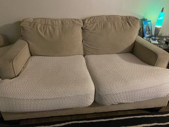 Couch set