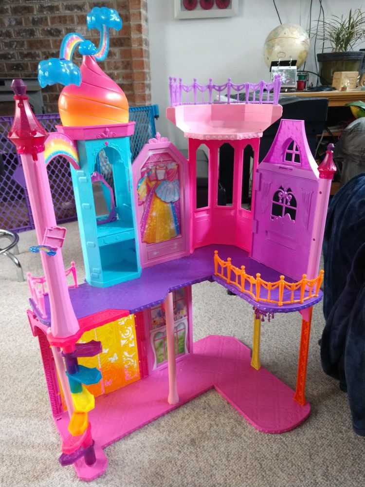 Doll house castle
