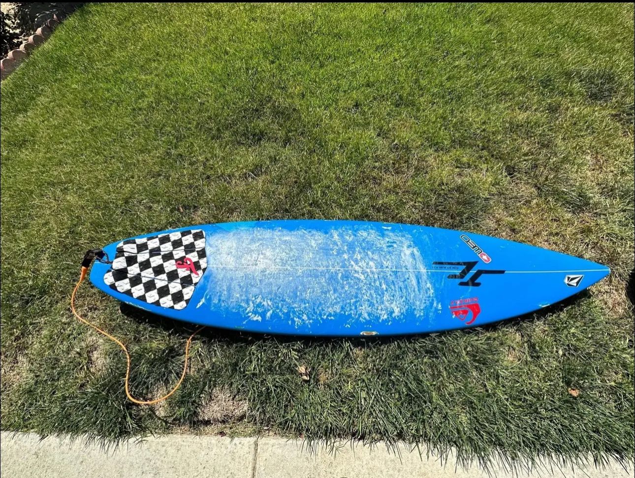 Used 6’2 Blue Surfboard and bag