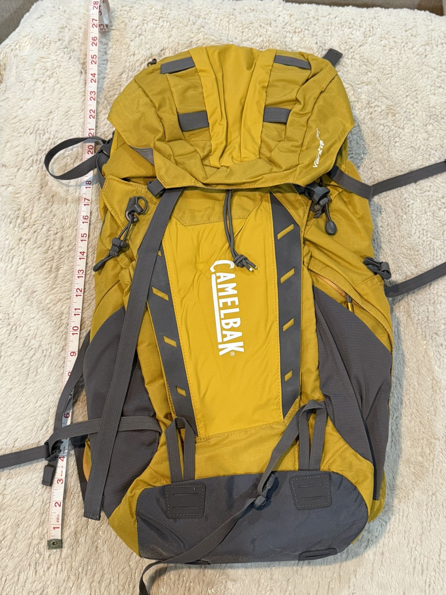 New Camelback Hiking Backpack
