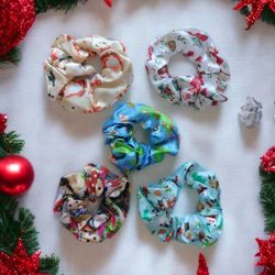 (5) Christmas Scrunchies 