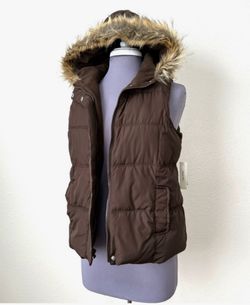 Xs Brown Old Navy puffer vest with furry hood