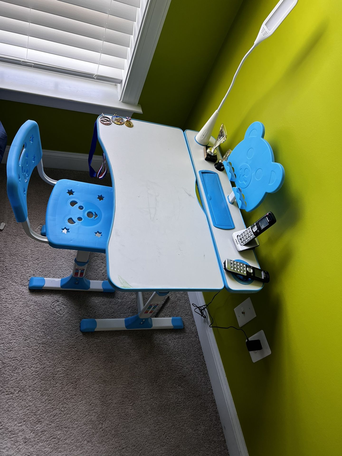 Kids Desk and Chair