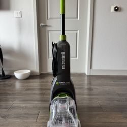 Pet Carpet Cleaner - Bissell Vacuum 