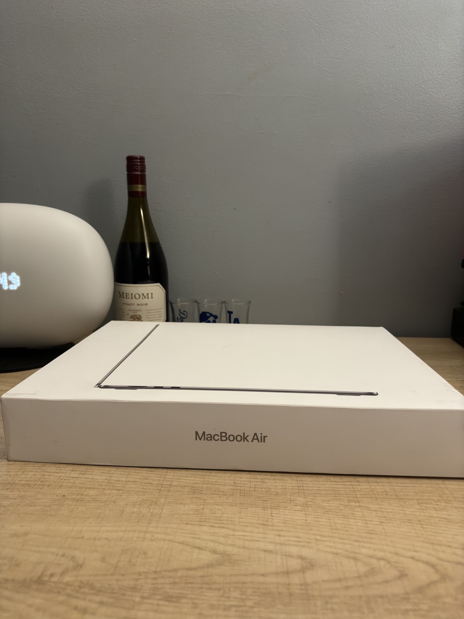MacBook Air M3 chip (16GB/512GB)