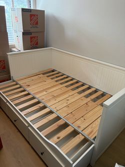 Day Bed (Full) & Mattress