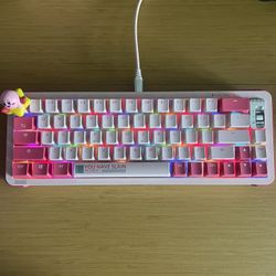 YUNZII Royalaxe Y68 Bluetooth Wireless RGB Pink Keyboard With Custom Matcha Thocky Switches