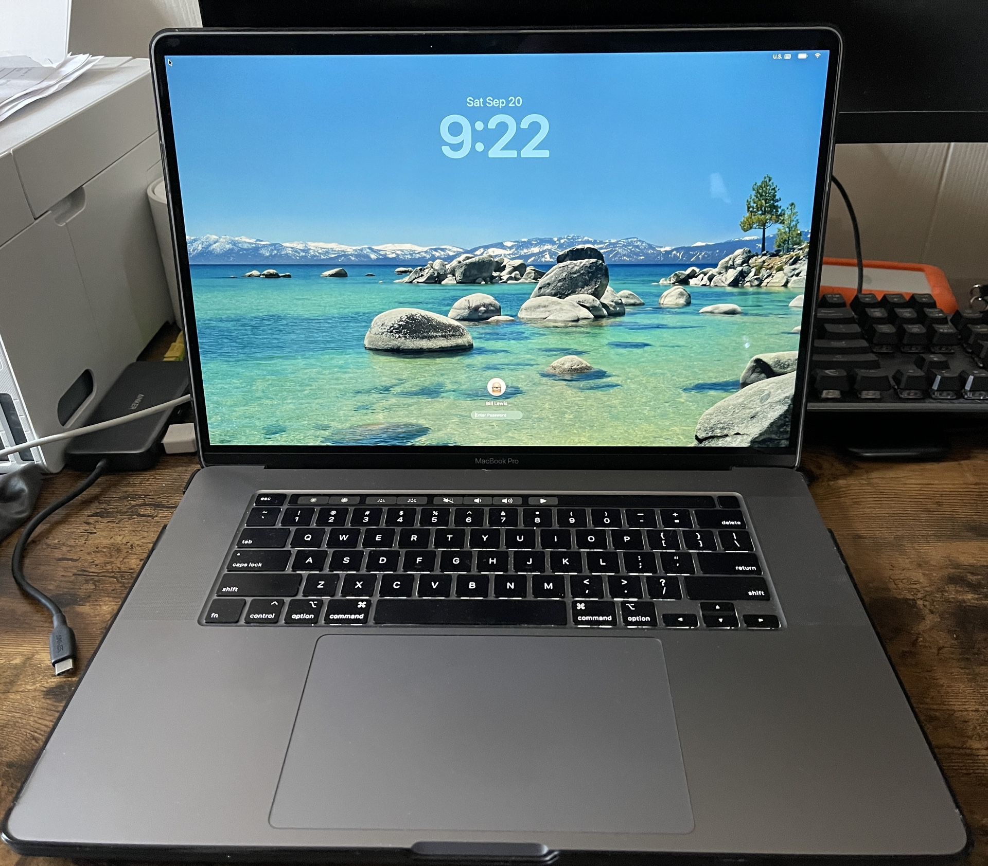 2019 MacBook Pro 16” i9 2.4Ghz 32GB memory 2TB SSD AMD Radeon Pro 5500m 8GB