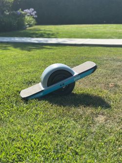 Baby Blue Onewheel Pint With Supercharger