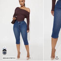 Fashion Nova Capris