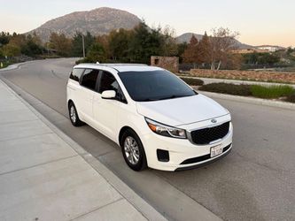 2017 Kia Sedona