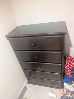 Dresser
