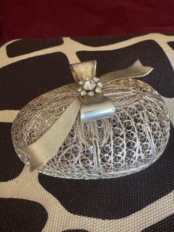 Silver Filigree Oval Trinket Box with Bow
