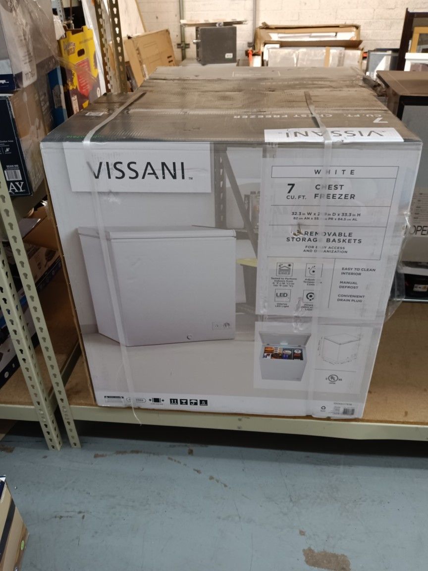 Vissani
6.9 cu. ft. Manual Defrost Chest Freezer with LED Light Type in White Garage Ready