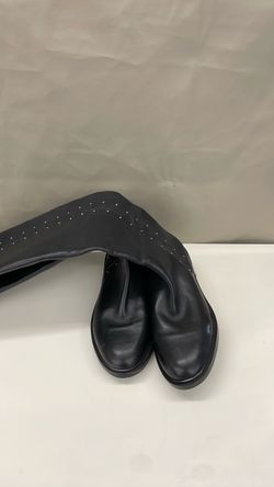Gianni Bini Boots. Item No 195 (Shopgoodwill)