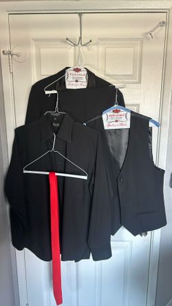 Men’s Suit Size L