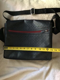 Emporio Armani mesanger bag.