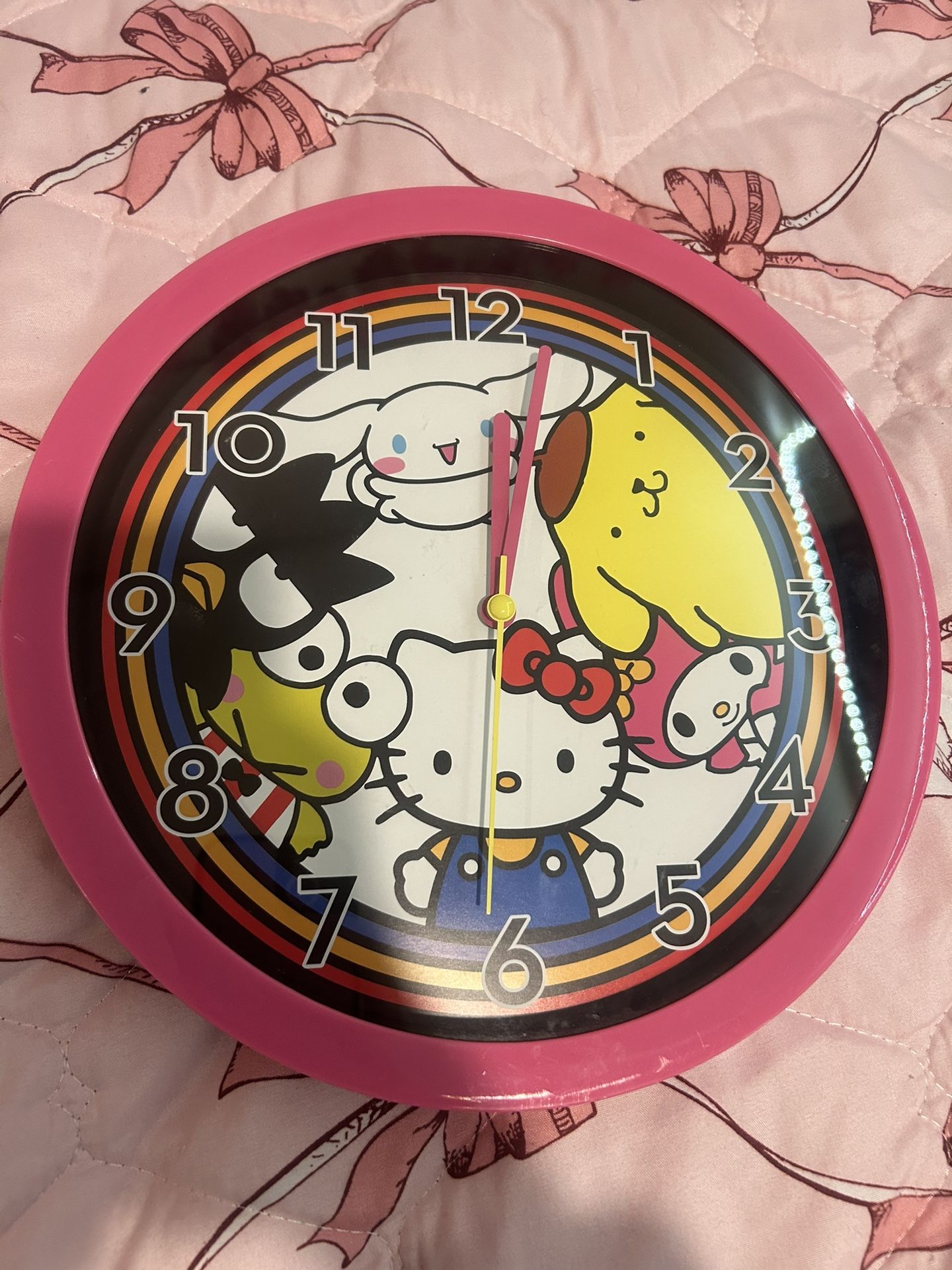 Hello Kitty Clock