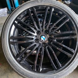 OEM 19" BMW 340i Glossy - 2925Wheels With New Tires 