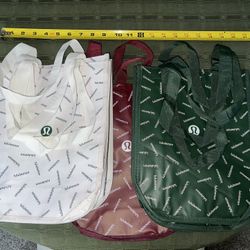 Lululemon 5 Tote Small Bags  Accessories LE 