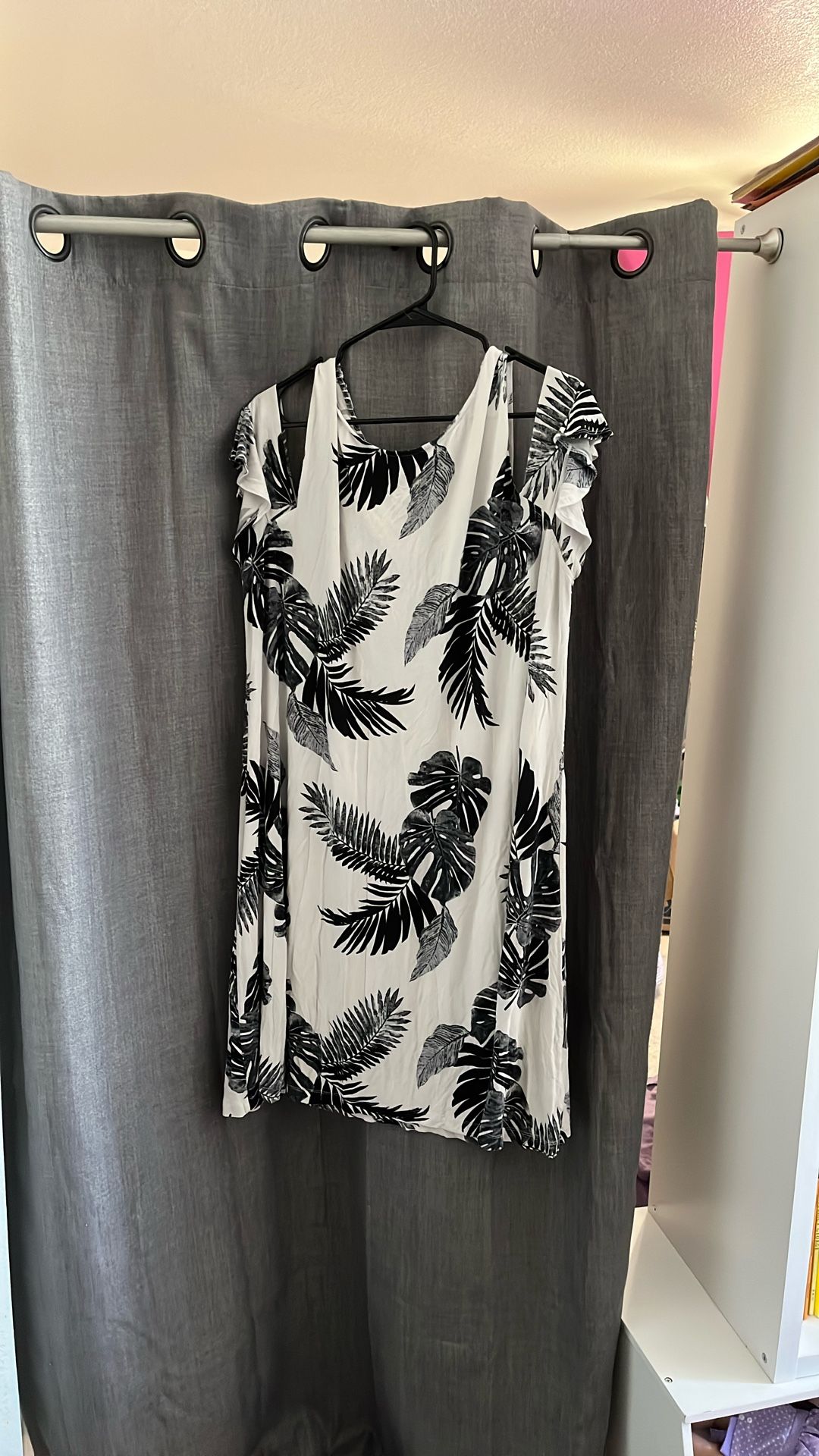 Old Navy Cold Shoulder Dress