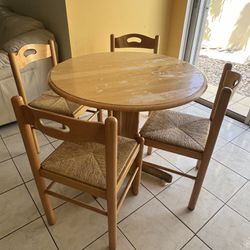 Breakfast Table With 5 Chairs 