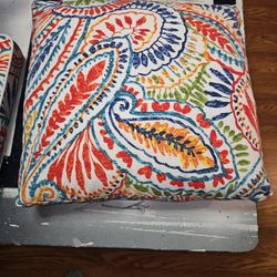 Cushion and Pillow 